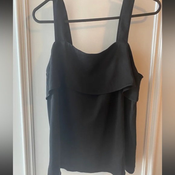 Banana Republic back bow tank top - Picture 3 of 4